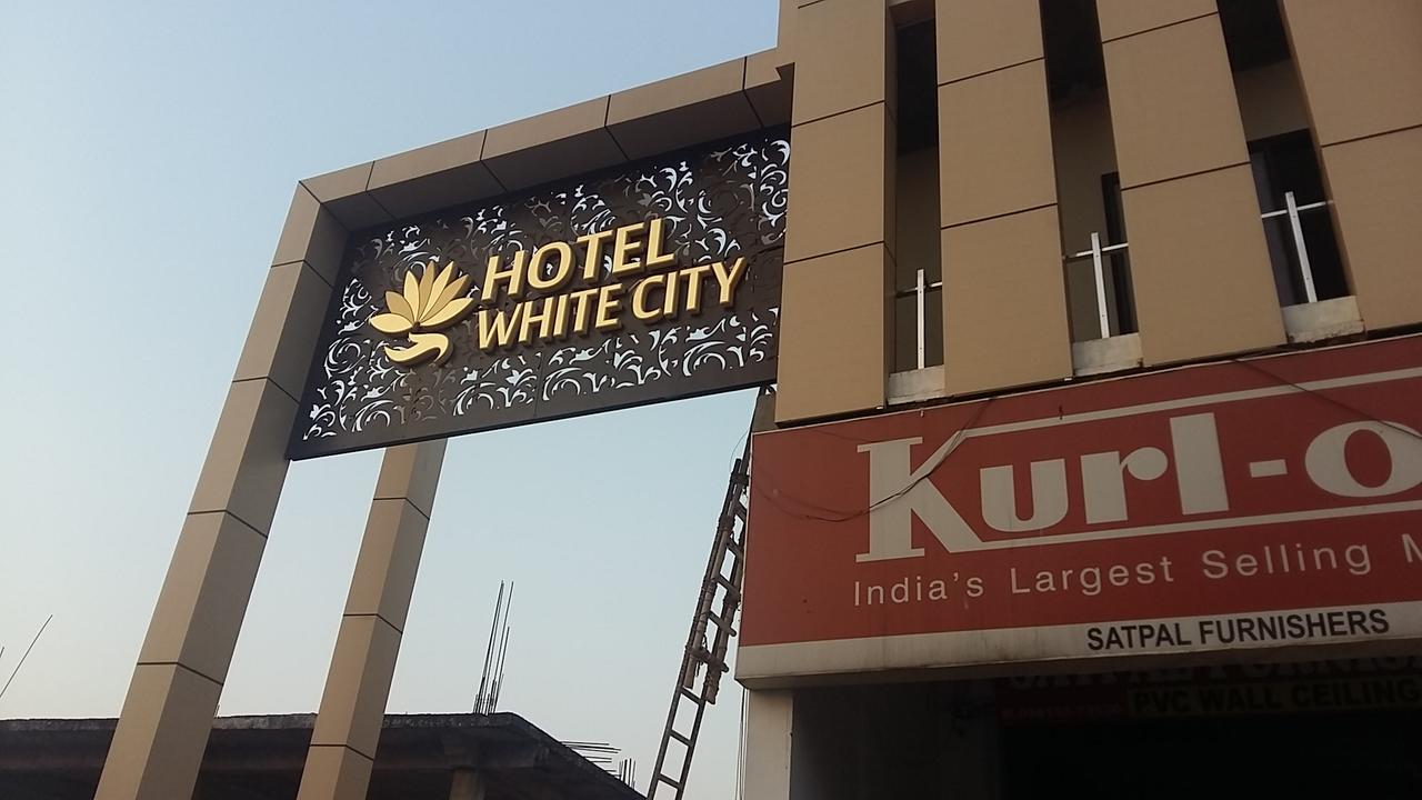 Oyo 30415 Hotel White City Anandpur  Kültér fotó