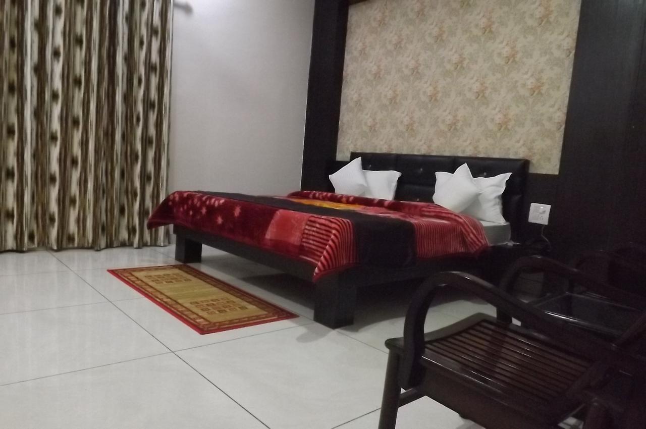 Oyo 30415 Hotel White City Anandpur  Kültér fotó